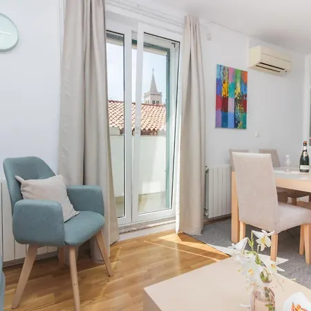 Castello-old Town Lägenhet *